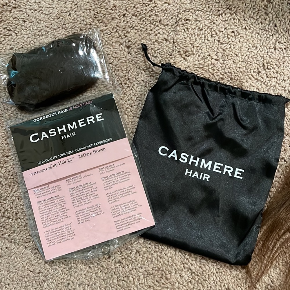 Cashmere Hair 22” Clip-In Extensions